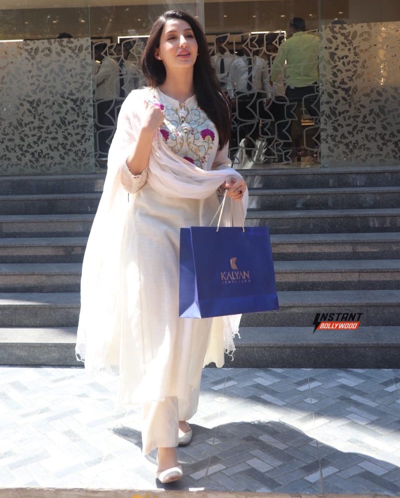 Embroidery Work Mul Cotton Kurti Pent with Chanderi Dupatta