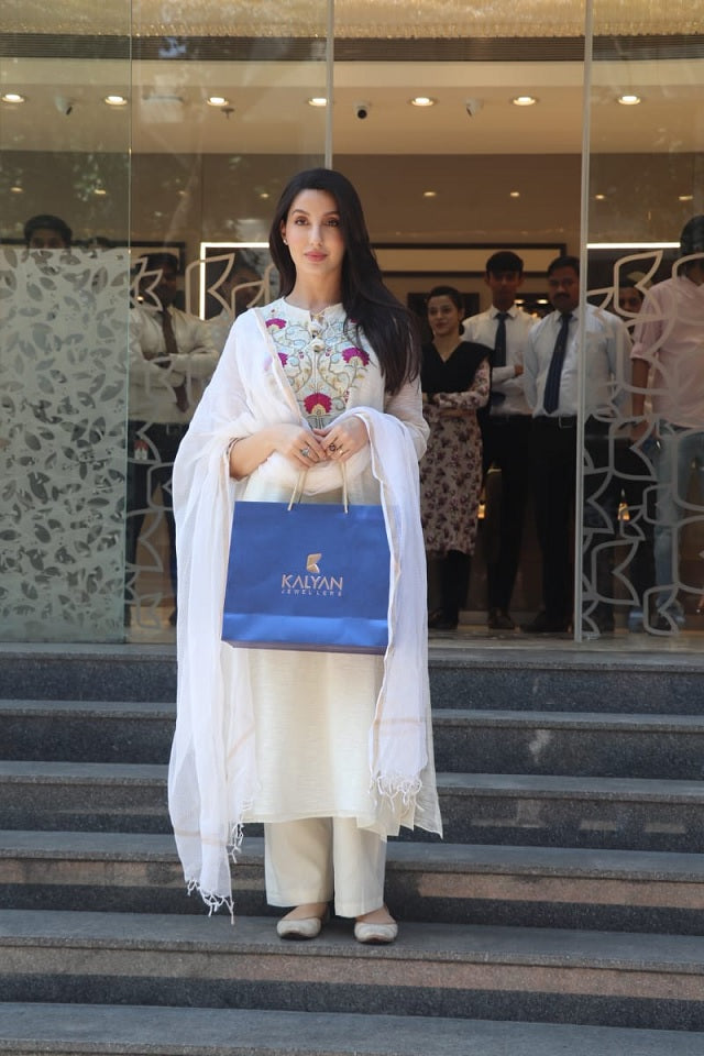 Embroidery Work Mul Cotton Kurti Pent with Chanderi Dupatta