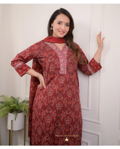 Beautiful Straight Embroidery Kurti with Malmal Dupatta